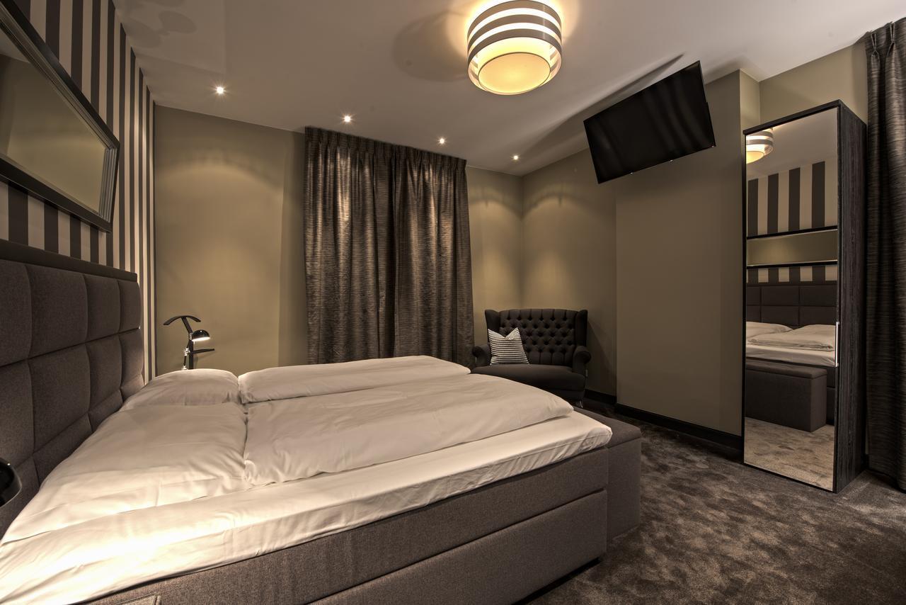 Hotel-Restaurant Unicum Elzenhagen Poeldijk Dış mekan fotoğraf